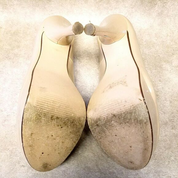 Deb Womens Size 8.5 Nude Slip On 5.5" Heel Pumps - Picture 8 of 10